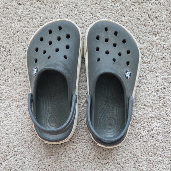 Kids Gray Clogs - Picture 4 of 6